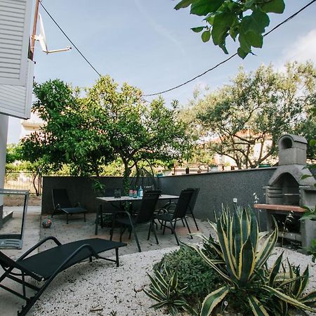 Apartman Bagattino-Trogir Near Old Town Exterior photo