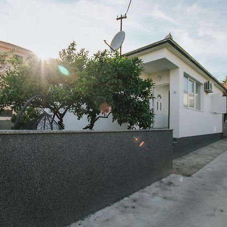 Apartman Bagattino-Trogir Near Old Town Exterior photo
