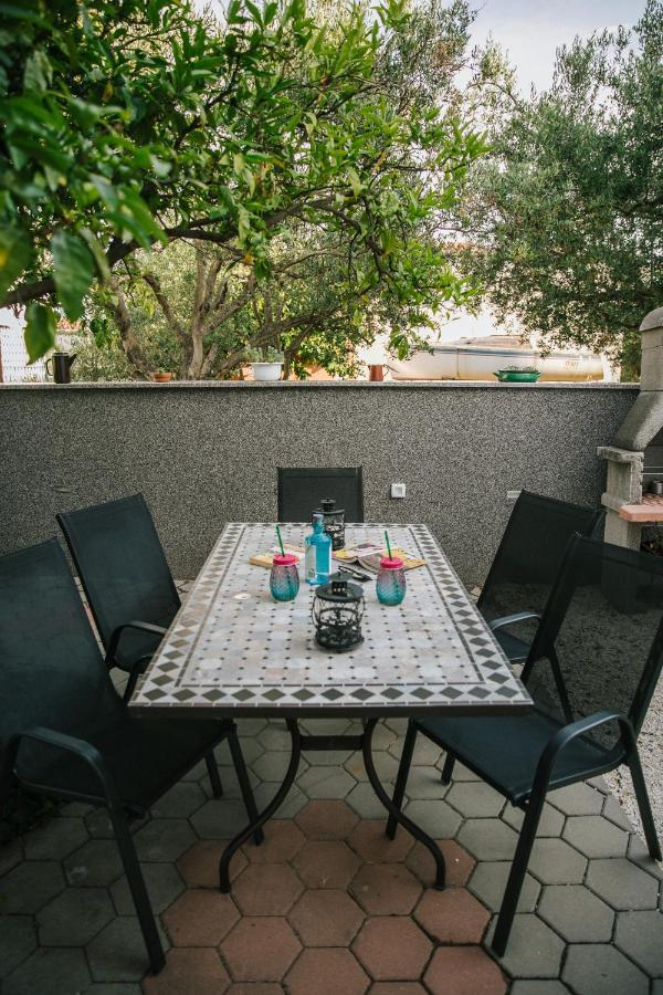 Apartman Bagattino-Trogir Near Old Town Exterior photo